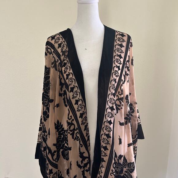 Kimono Burnout Velvet Black Cardigan Boho Gypsy OS Topper Witchy Flowy - Picture 1 of 6